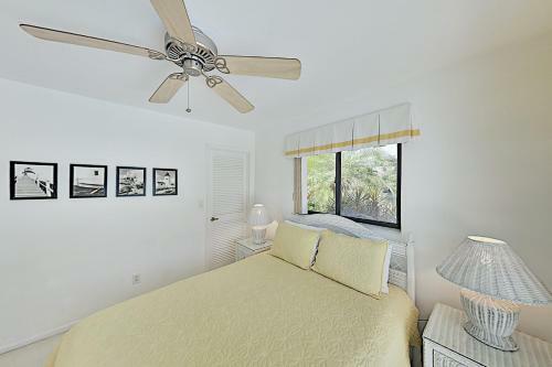 Gorgeous Canal Getaway With Pool & Private Dock Home