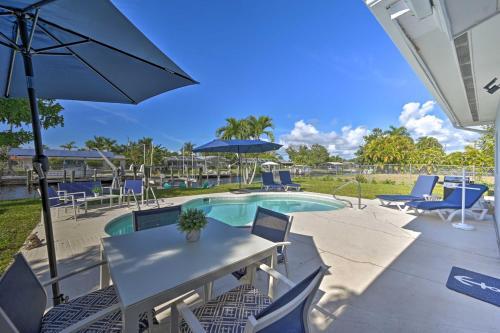 Sun-soaked Canalside Villa With Pool, Game Room