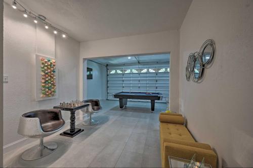 Sun-soaked Canalside Villa With Pool, Game Room