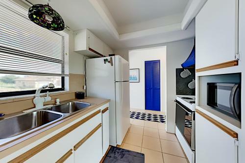 Apartamento Sunset - Waterfront Retreat - Heated Pool & Dock Duplex