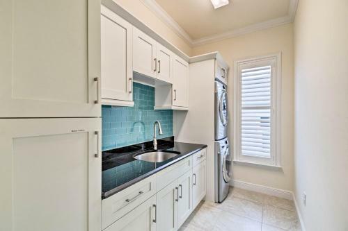 Luxury Waterfront Cape Coral Home With Pool!