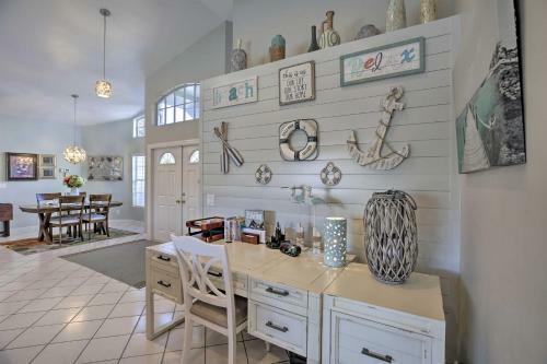 Coral Sunrise Waterfront Retreat With Pool And Patio!
