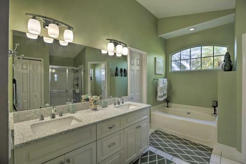 Coral Sunrise Waterfront Retreat With Pool And Patio!