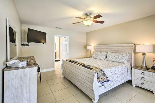 Modern Florida Oasis Near Cape Coral Parkway!