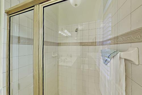 Villa Euphoria - 2-unit Canal Retreat With Pool Home