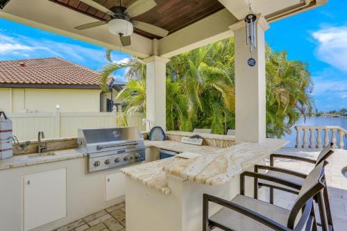 Exceptional Vacation Home In Cape Coral Home