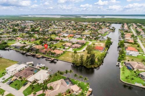 4 Bed 4 Bath Apartment In Cape Coral