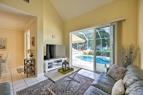 Cape Coral Escape With Screened Pool, Near Beaches!