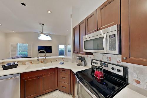 Canal-front Retreat With Boat Dock & Screened Pool Home