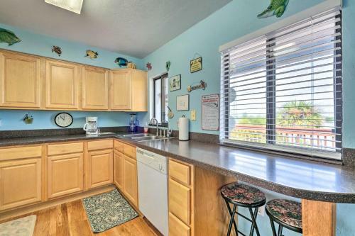 Cedar Key Duplex Home With Dock And Stellar Ocean View