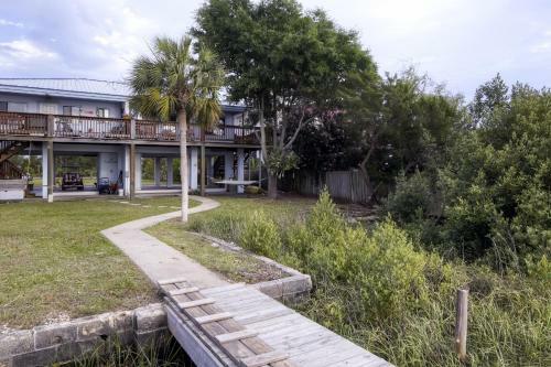 Cedar Key Duplex Home With Dock And Stellar Ocean View