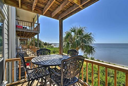 Apartamento Beachfront Cedar Key Condo With Pool, Spa And Views!