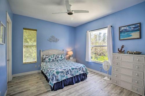 Oceanfront Island Escape With Golf Cart And Decks