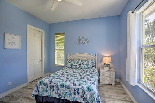 Oceanfront Island Escape With Golf Cart And Decks