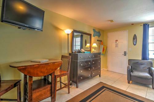 Apartamento Studio With Pool Access, 1 Block To Clearwater Beach!