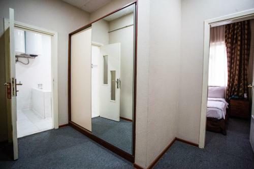 Irshad Hotel