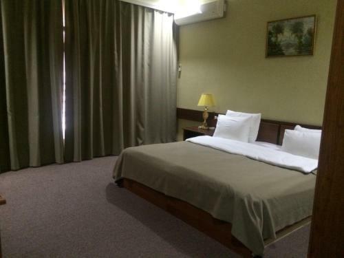 Neapol Hotel