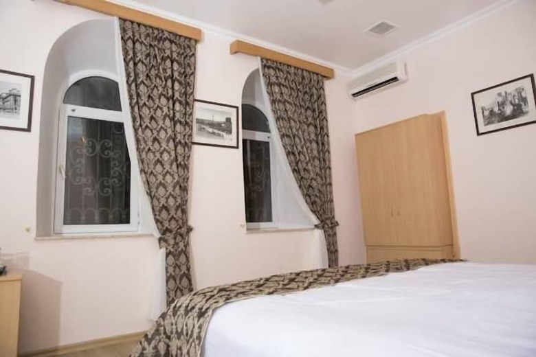 City Walls Hotel
