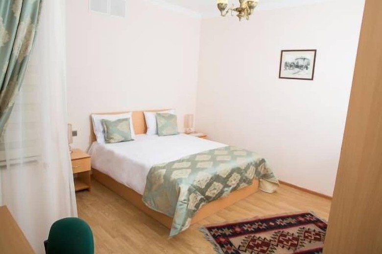City Walls Hotel