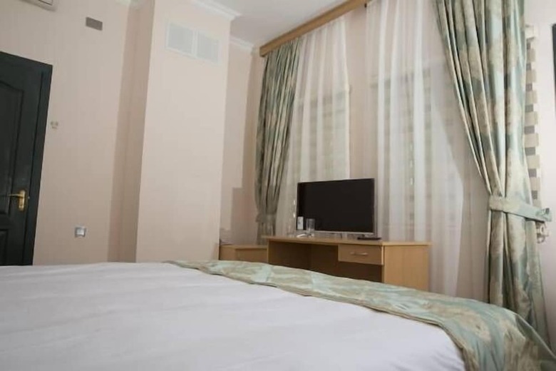 City Walls Hotel