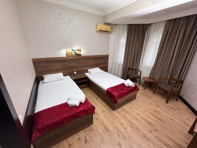 Consul Hotel