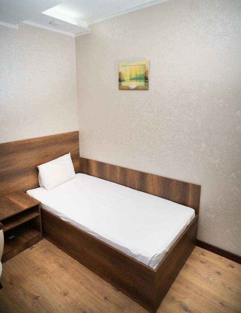 Consul Hotel