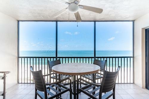 Apartamento Reflections Gulf Front Condo With Ocean Views