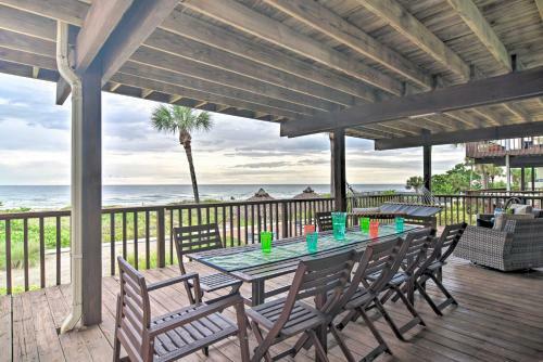 Apartamento Oceanfront Condo With Balcony And Beach Access!