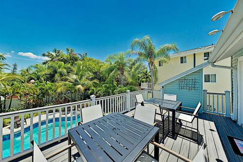Beautiful Beach Retreat With Private Pool Oasis Home