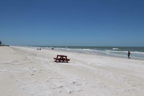 205d Barefoot Beach Club
