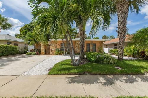 Coconut Breeze III Home