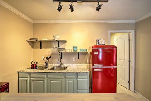 Apartamento Cozy Clearwater Apt With Balcony, 5 Mi To Beach