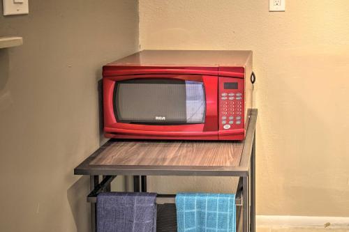 Apartamento Cozy Clearwater Apt With Balcony, 5 Mi To Beach