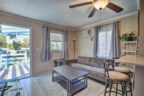 Apartamento Cozy Clearwater Apt With Balcony, 5 Mi To Beach