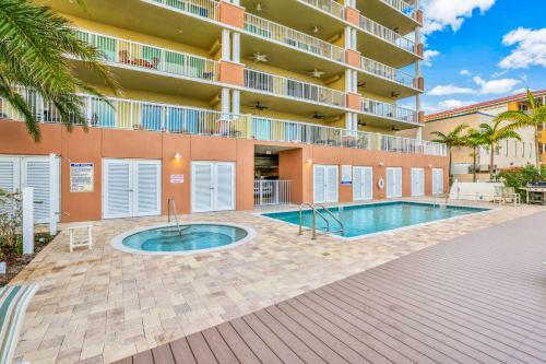 Dolphin's Cove - Clearwater Beach, Fl