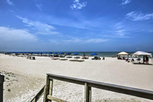 Apartamento Cozy Beachfront Indian Shores Condo With Pool Access!
