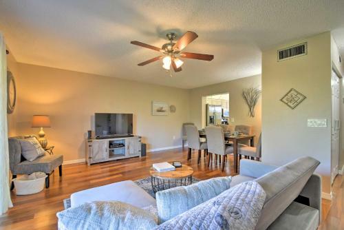 Indian Shores Townhome With Pool Access And Kayaks