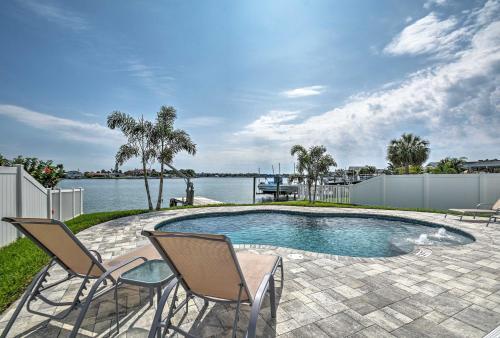 Indian Rocks Home With Game Room, Walk To Beach!