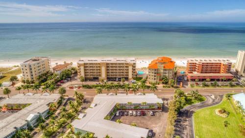 Barefoot Beach Resort New Private Beach Access Great Amenities