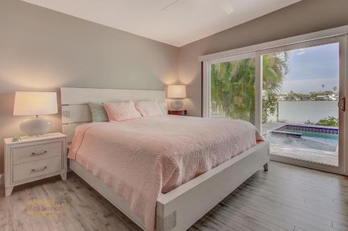 Water Lover's Paradise - Weekly Rental Home