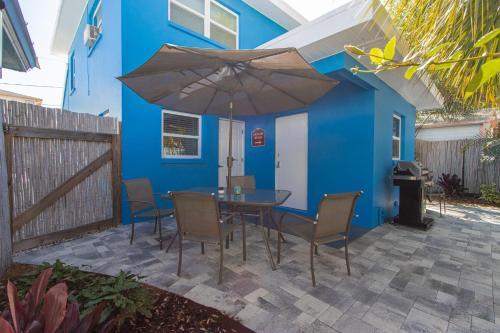 Frenchy's Cottages On East Shore 480 Home