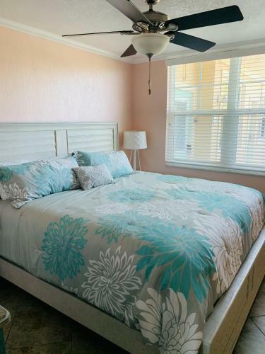 Apartamento Clearwater Beach Suites 203 Condo
