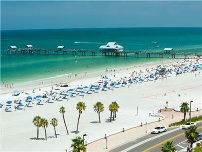 Clearwater Beach Splendor - Weekly Beach Rental Home