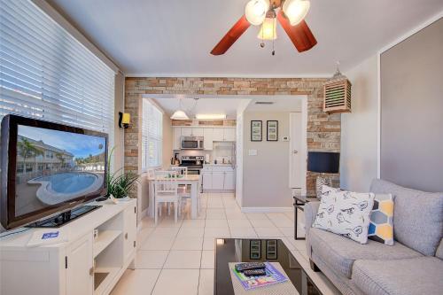 Apartamento Clearwater Beach Suites 206 Condo