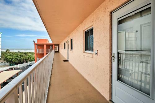 Apartamento Oceanfront Cocoa Beach Condo With View -walk To Pier!