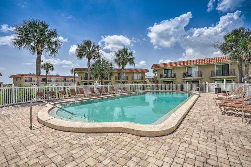 Townhome On St Augustine Beach With Pool And Patio!