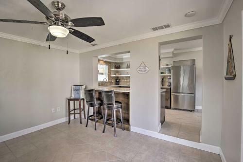 Clearwater Beach Home With Patio - Walk To Beach