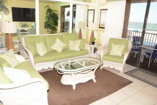 Sand Castle By Plumlee Vacation Rentals