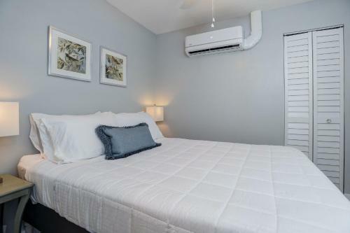 Island Vibes III - Weekly Vacation Rental Cottage