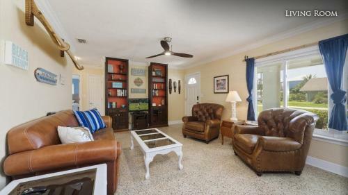 The Red Door Beach Cottage At Cocoa Beach